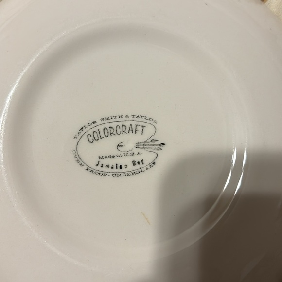 Colorcraft Saucer - Picture 3 of 3